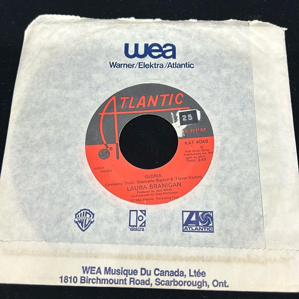 vtg Atlantic record 45 Laura Branigan (GLORIA) 1982